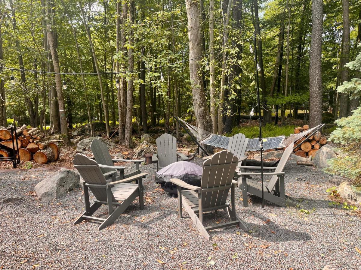 Stylish And Cozy Cabin, Walking Distance To Big Bass Lake Gouldsboro Ngoại thất bức ảnh